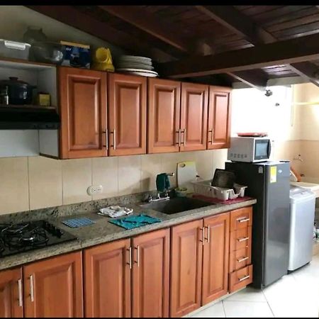 Alcobas Con Desayuno Incluido Bano Compartido Apartment Medellin Ngoại thất bức ảnh