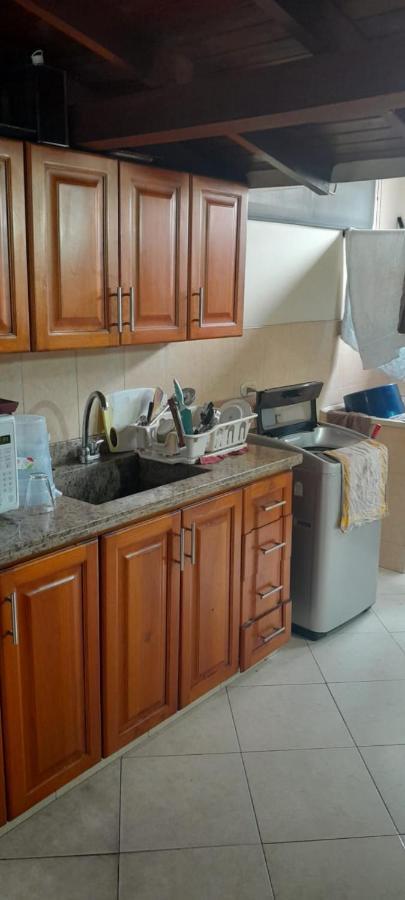 Alcobas Con Desayuno Incluido Bano Compartido Apartment Medellin Ngoại thất bức ảnh